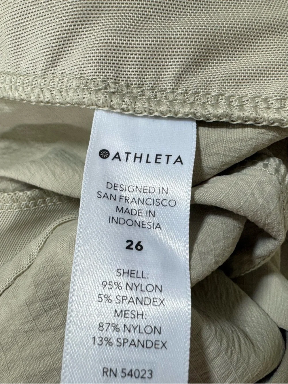 Athleta Trekkie North Shorts Beige Ripstop Hiking